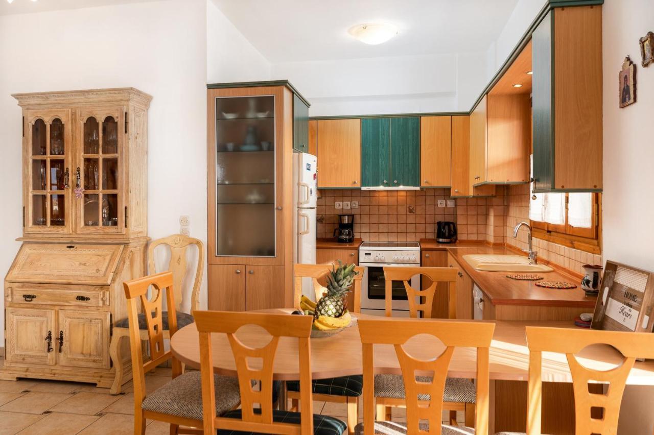 Villas Alexandros Каламаки Екстериор снимка