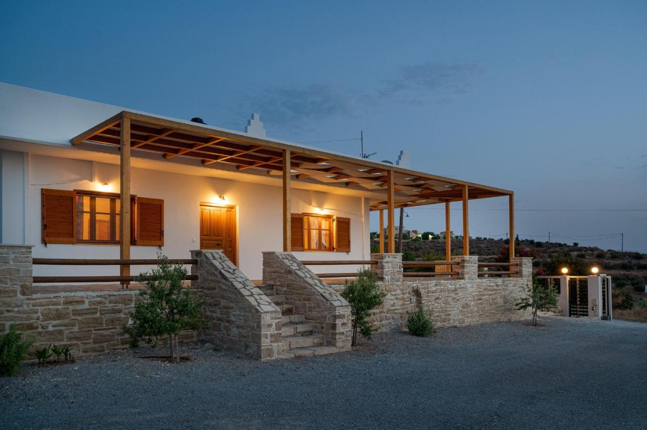 Villas Alexandros Каламаки Екстериор снимка