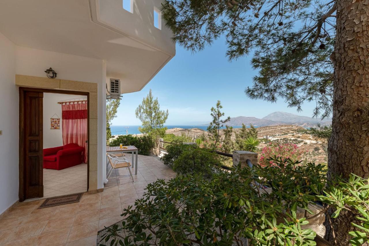Villas Alexandros Каламаки Екстериор снимка