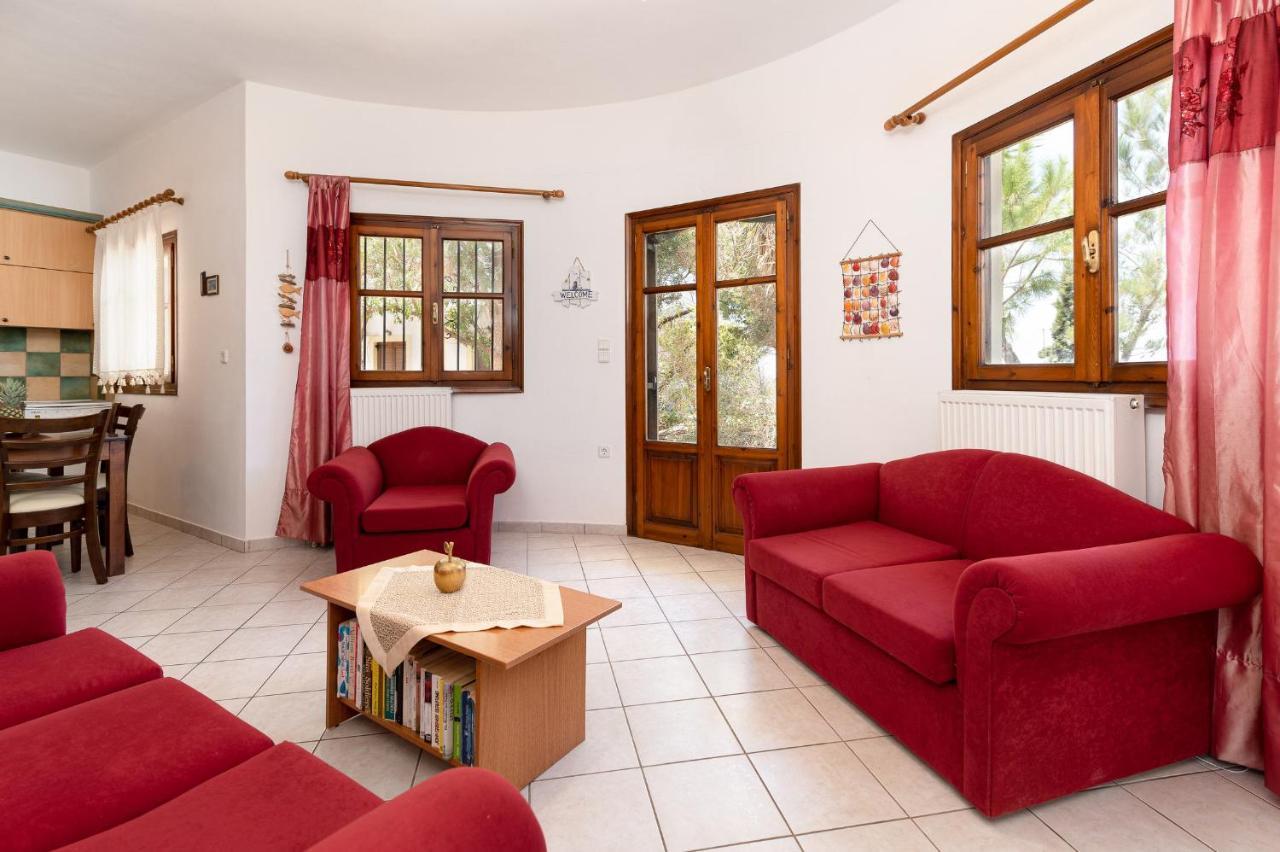 Villas Alexandros Каламаки Екстериор снимка