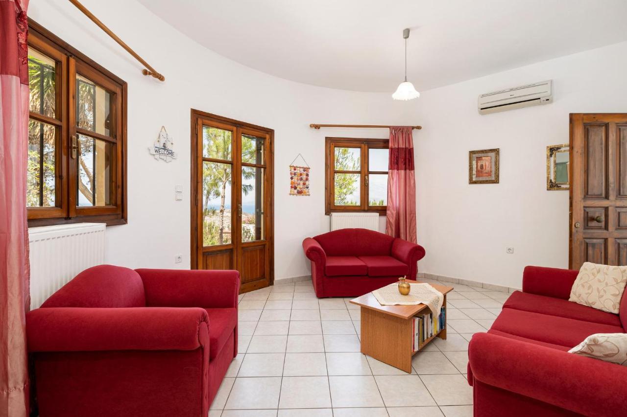 Villas Alexandros Каламаки Екстериор снимка