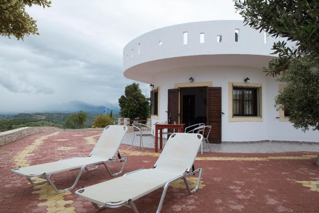Villas Alexandros Каламаки Екстериор снимка